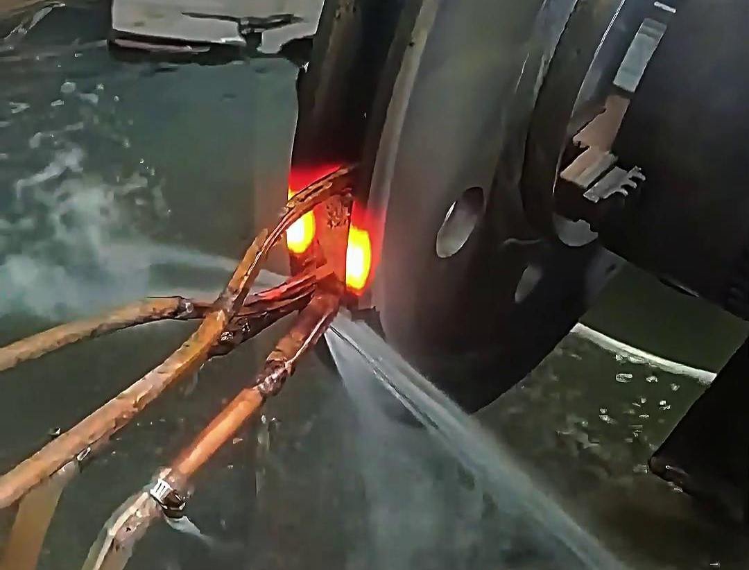 卷揚機卷筒繩槽、提升絞車?yán)K輪槽等部件高頻淬火處理