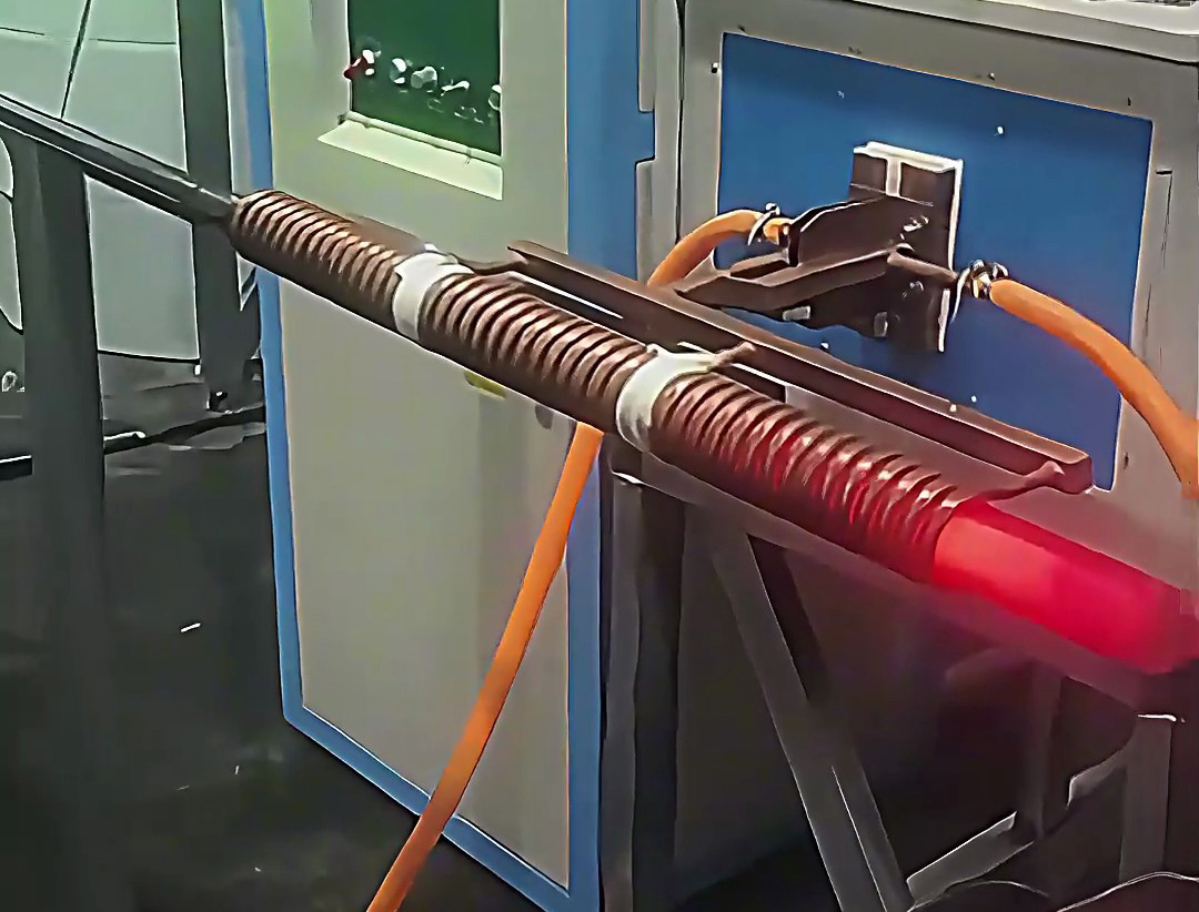 簡(jiǎn)易鍛造加熱爐：棒料自動(dòng)化中頻加熱輸送系統(tǒng)