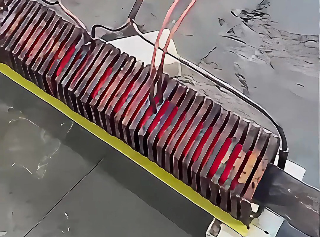 大直徑長(zhǎng)棒料加熱首選中頻爐：解析高頻機(jī)的局限性與中頻機(jī)的適配性