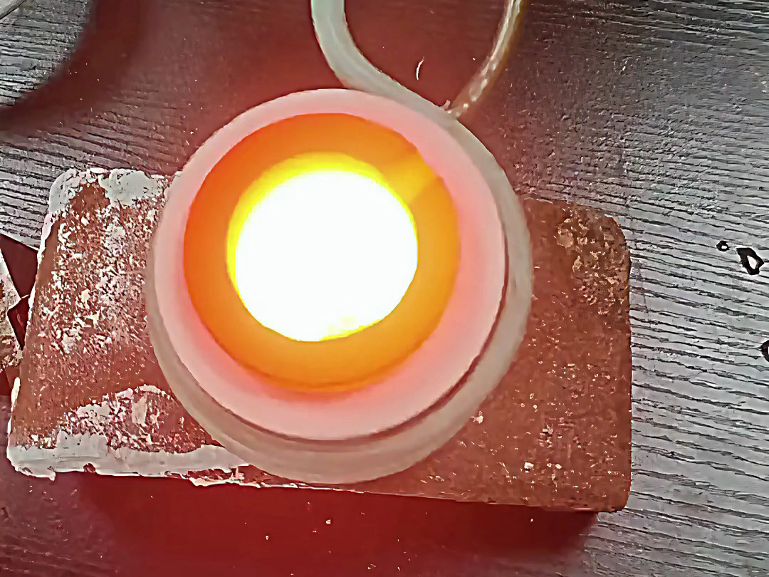 珠寶金銀加工選它！220V 小型高頻熔煉爐，多場景都適配