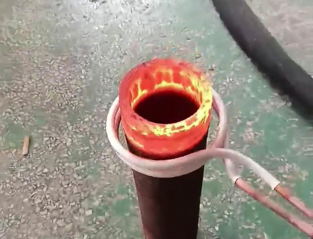 手持式高頻加熱機，輕便靈活，操作簡便