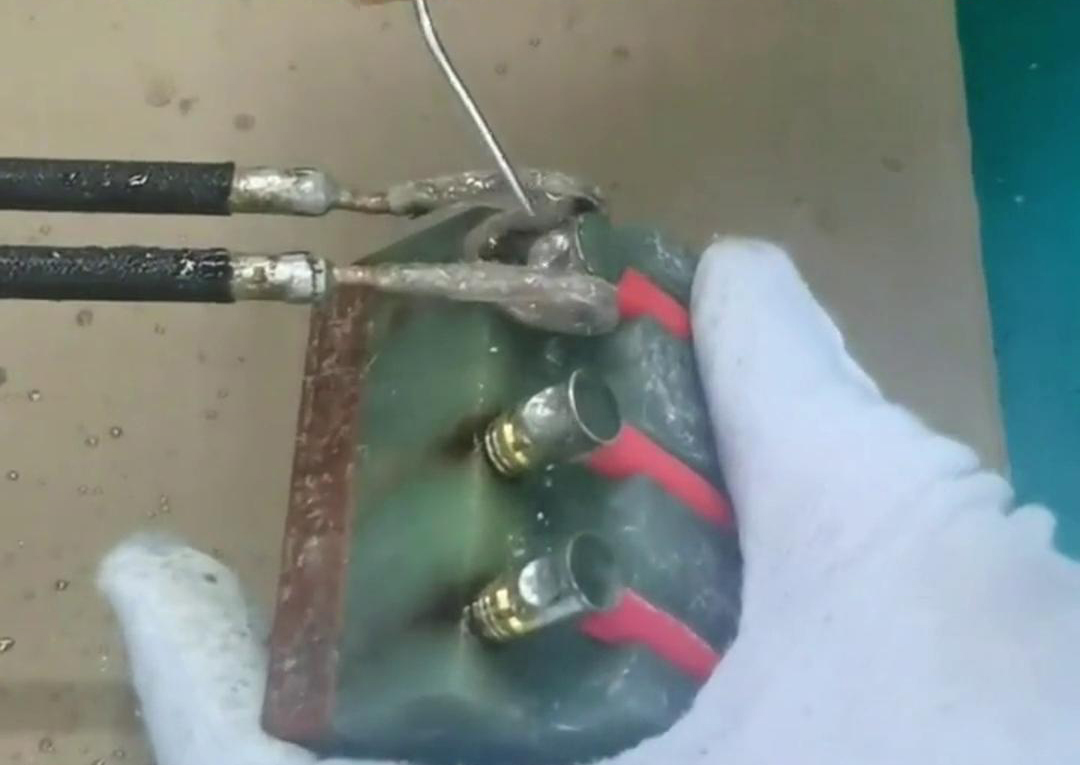 采用超高頻釬焊電線與銅端子的釬焊，這樣有效保障了其品質，杜絕了虛焊假焊等因素