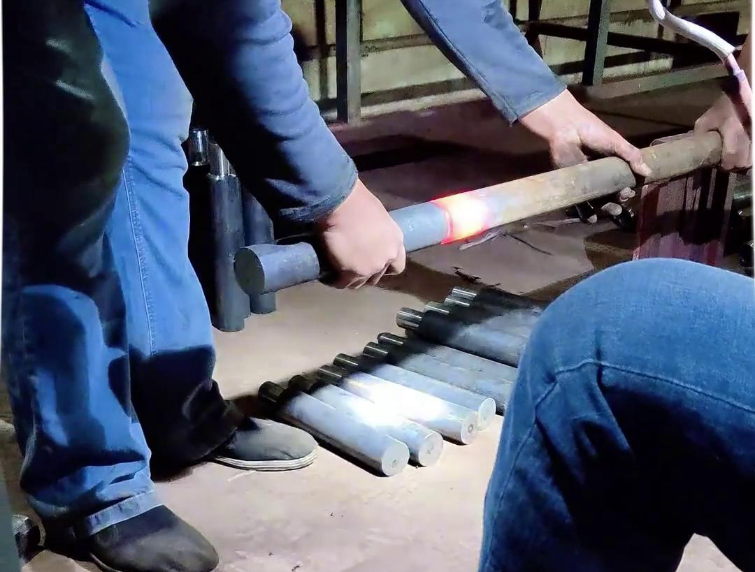 如何對軸類進行熱裝配工藝？簡單，一臺恒溫可控感應加熱設備即可