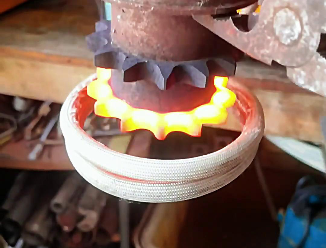 雙排鏈輪能用高頻淬火機(jī)來淬火嗎