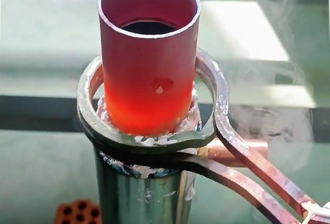 不銹鋼管與銅管的焊接需求手持式高頻焊機(jī)可實(shí)現(xiàn)高效、靈活操作