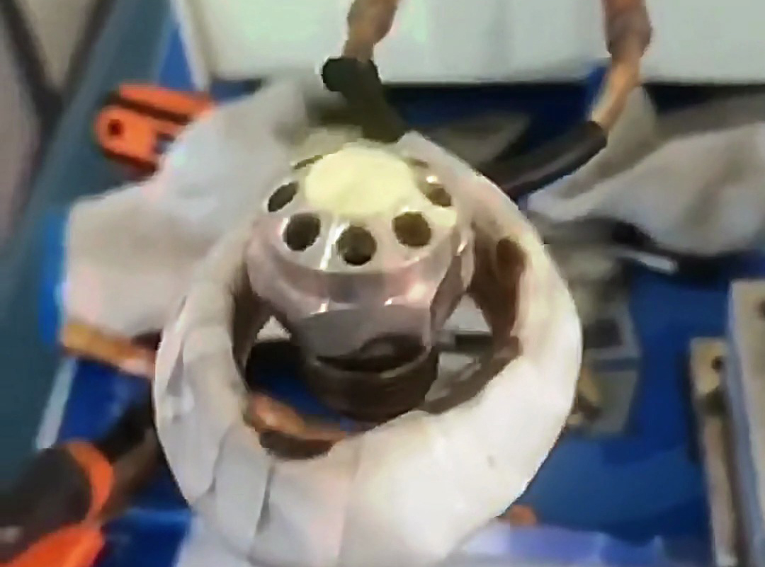 磁懸浮感應(yīng)加熱，這也是高頻機(jī)一種比較另類的加熱